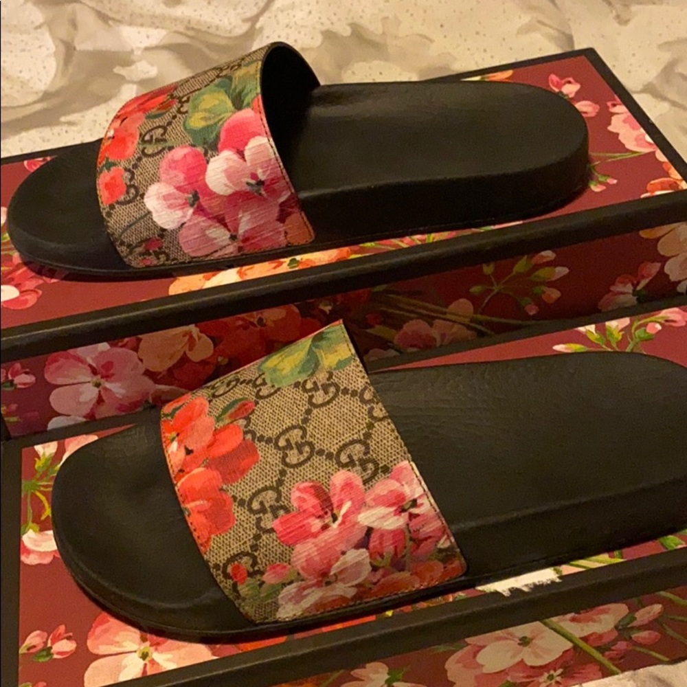 Gucci slides